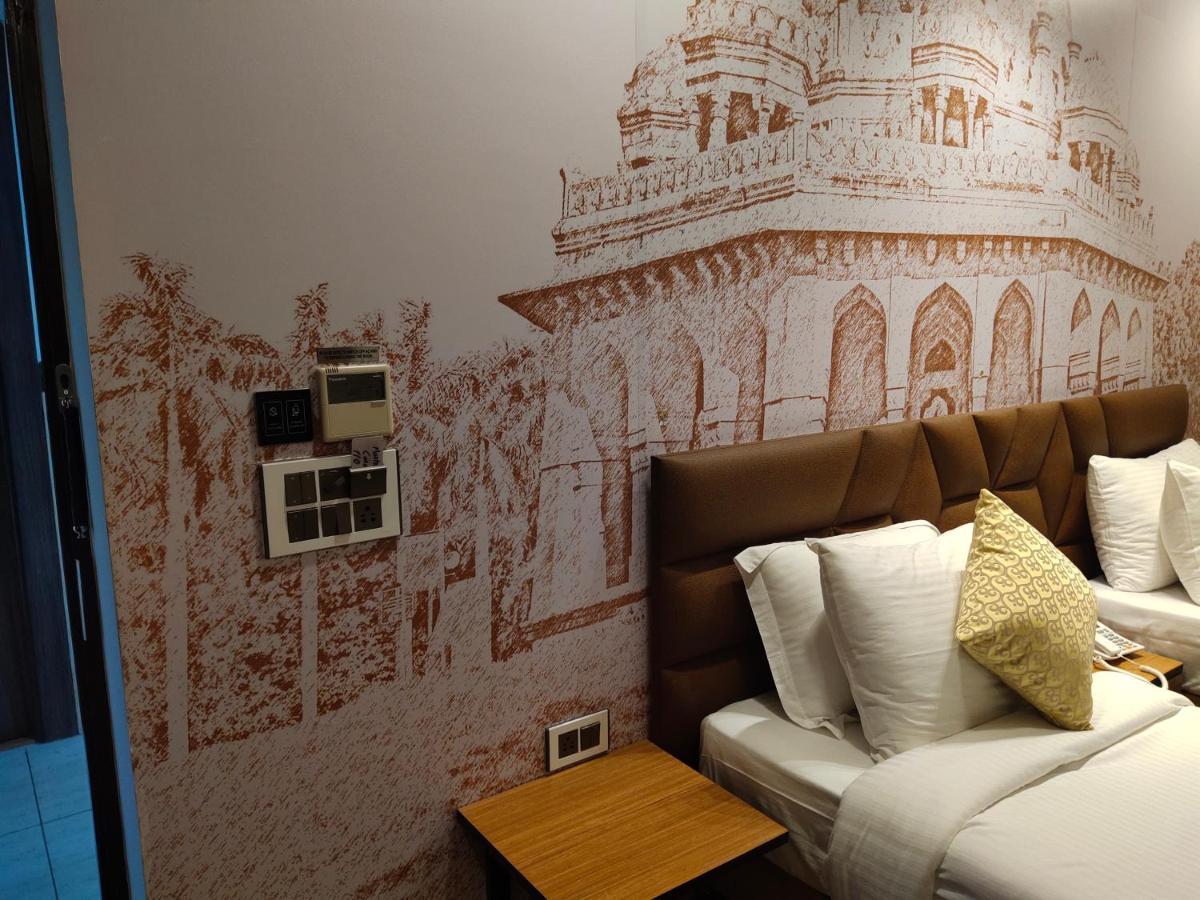 Delhieez - A Boutique Hotel New Delhi Exterior photo